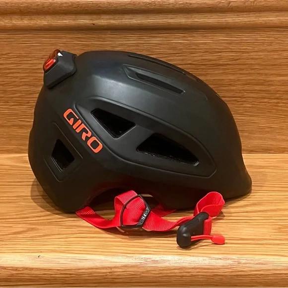 Giro Scamp MIPS II toddler/kid helmet with safety light - size S - Picture 8 of 8
